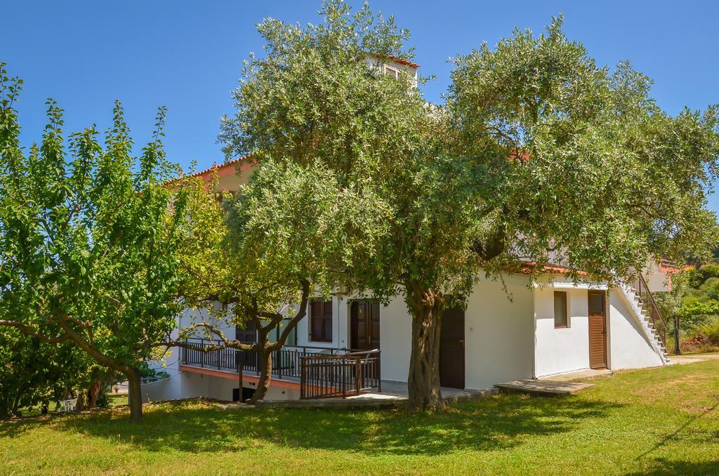 Pension Assos Kinira Exterior foto